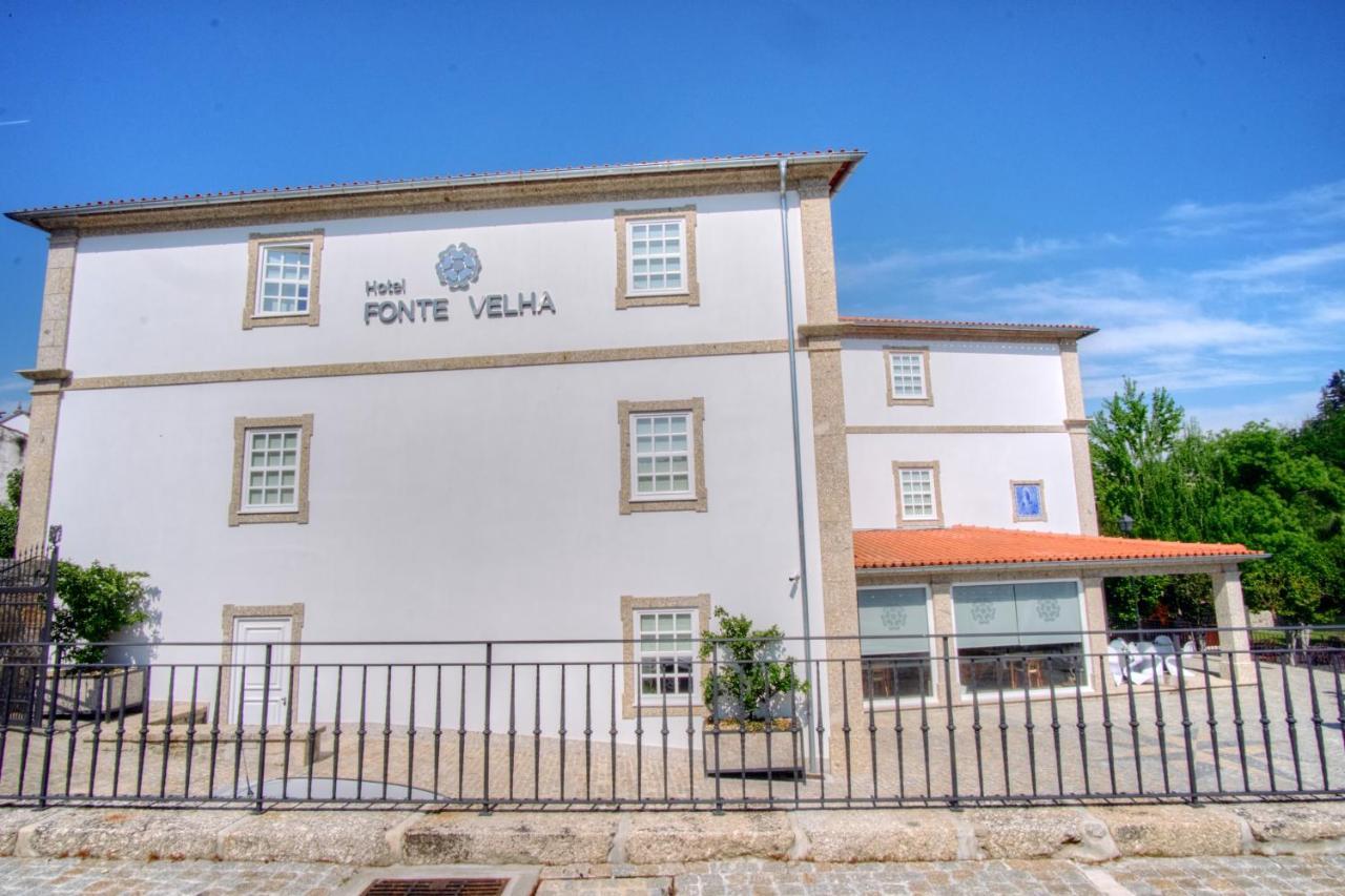 Hotel Fonte Velha Ponte da Barca Exterior photo